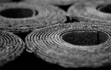 Wooden bitumen roof disadvantages