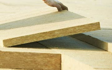 measuring Wooden tapered insulation